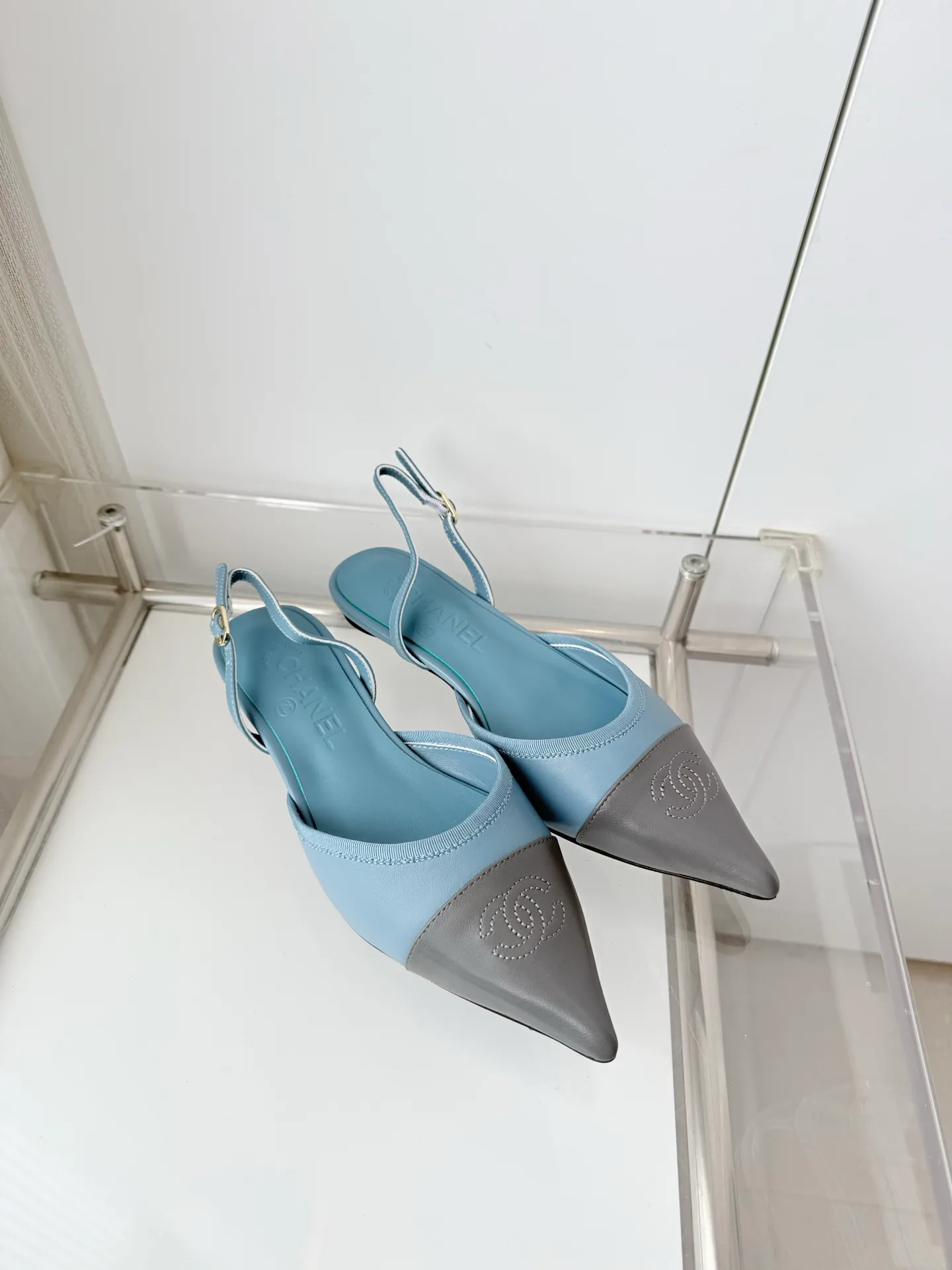 Босоножки Женские Chanel 10789679