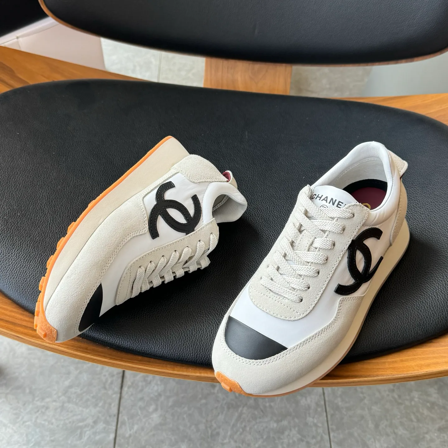 Кроссовки Женские Chanel 12629788