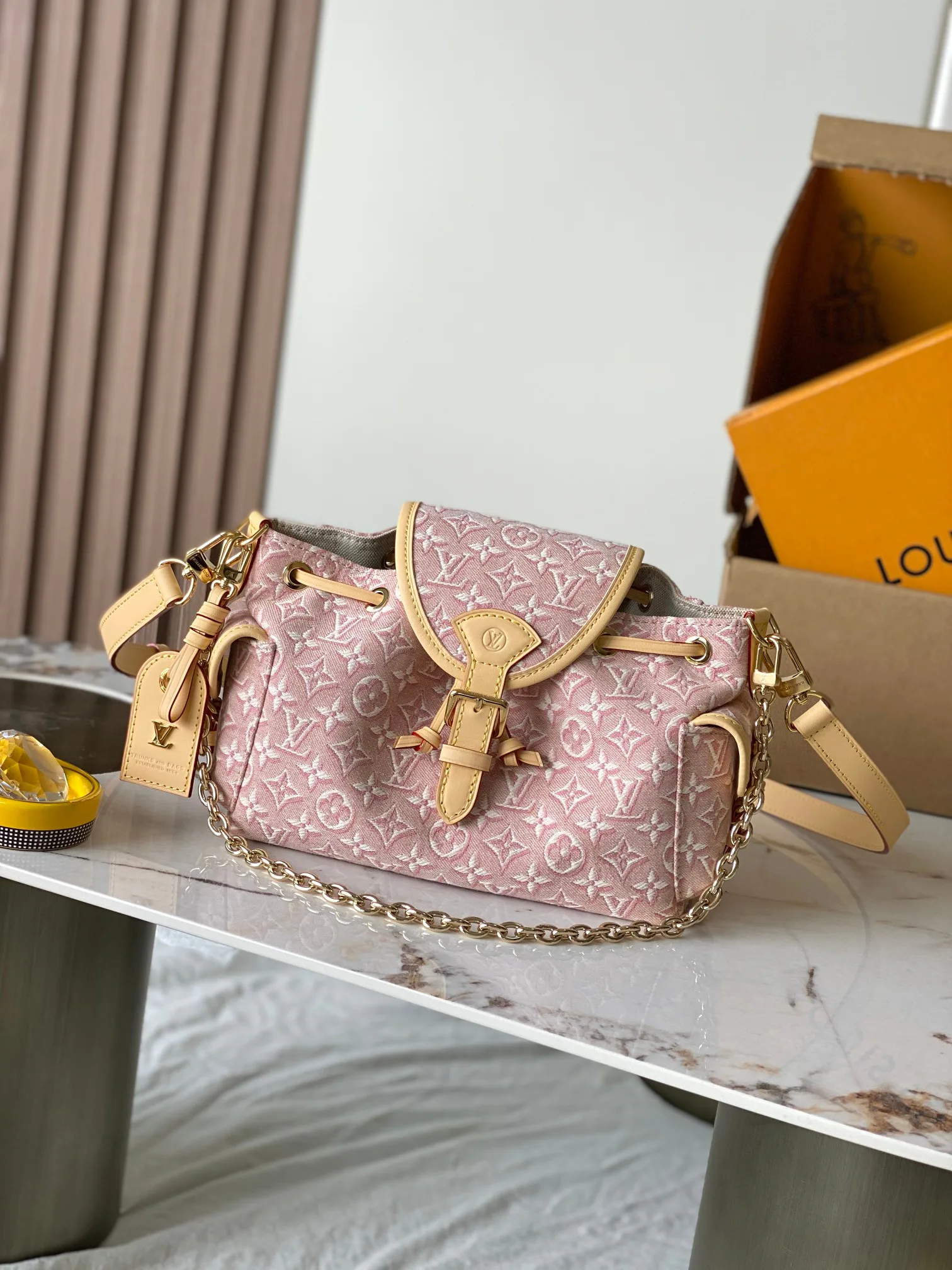 Классические Сумки Женские Louis Vuitton 17385922