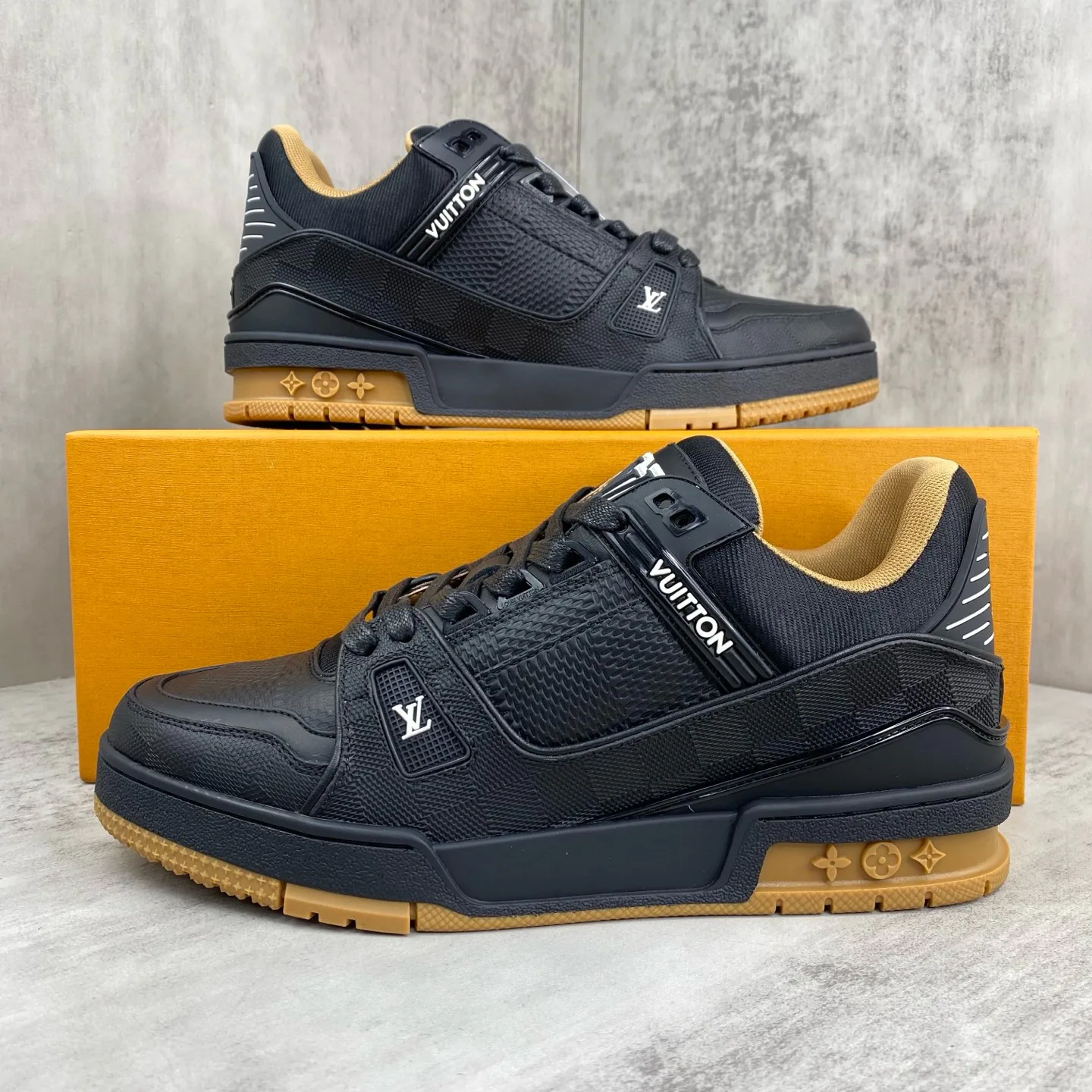 Кроссовки Женские Louis Vuitton 155148