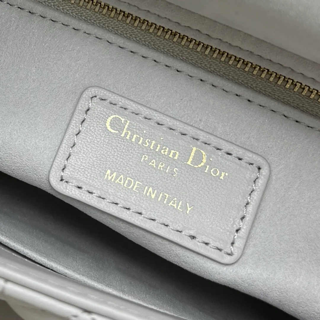 Классические Сумки Женские Christian Dior 17601417