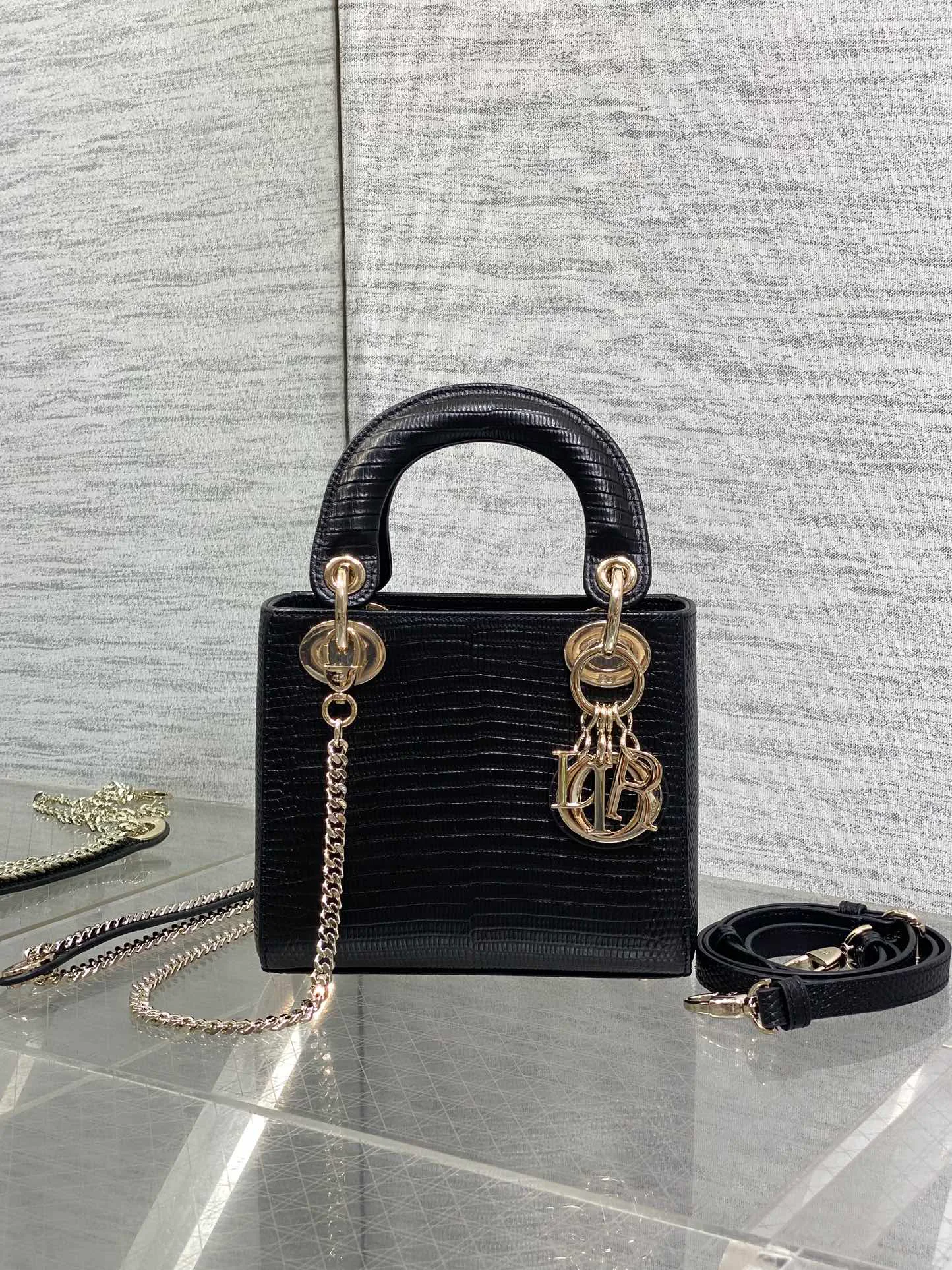 Классические Сумки Женские Christian Dior 11412673