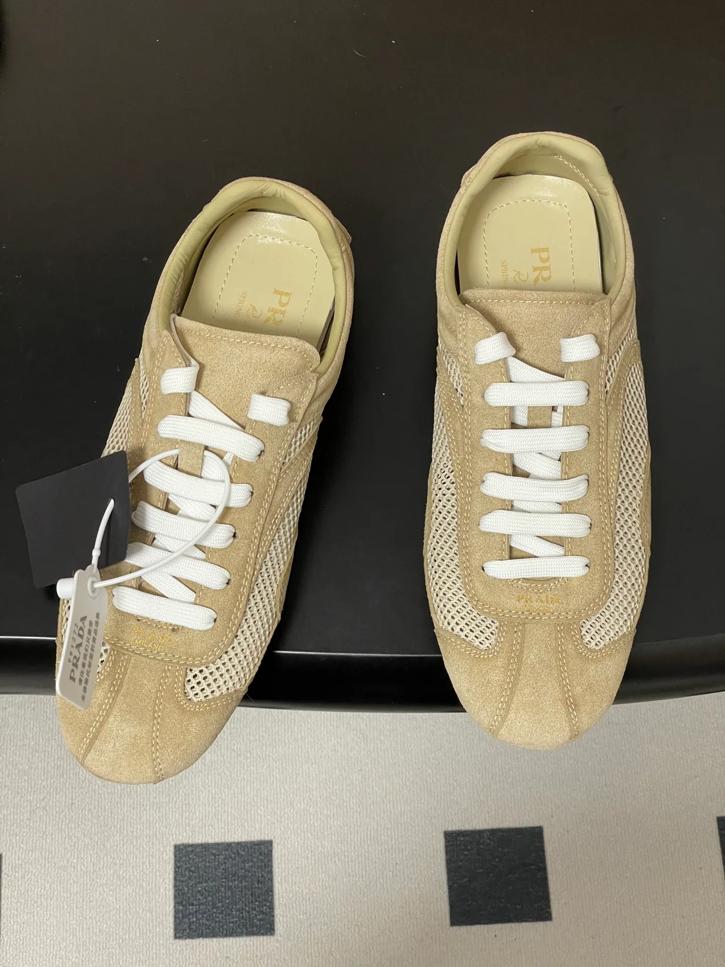 Кроссовки Женские Prada 11160230