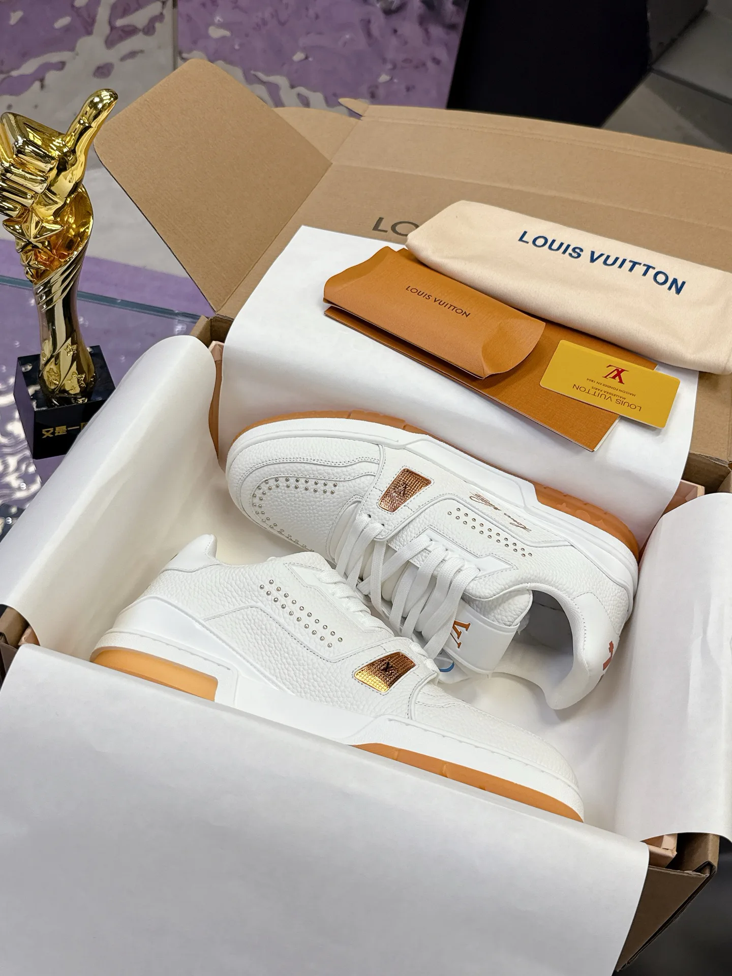 Кроссовки Женские Louis Vuitton 5061386