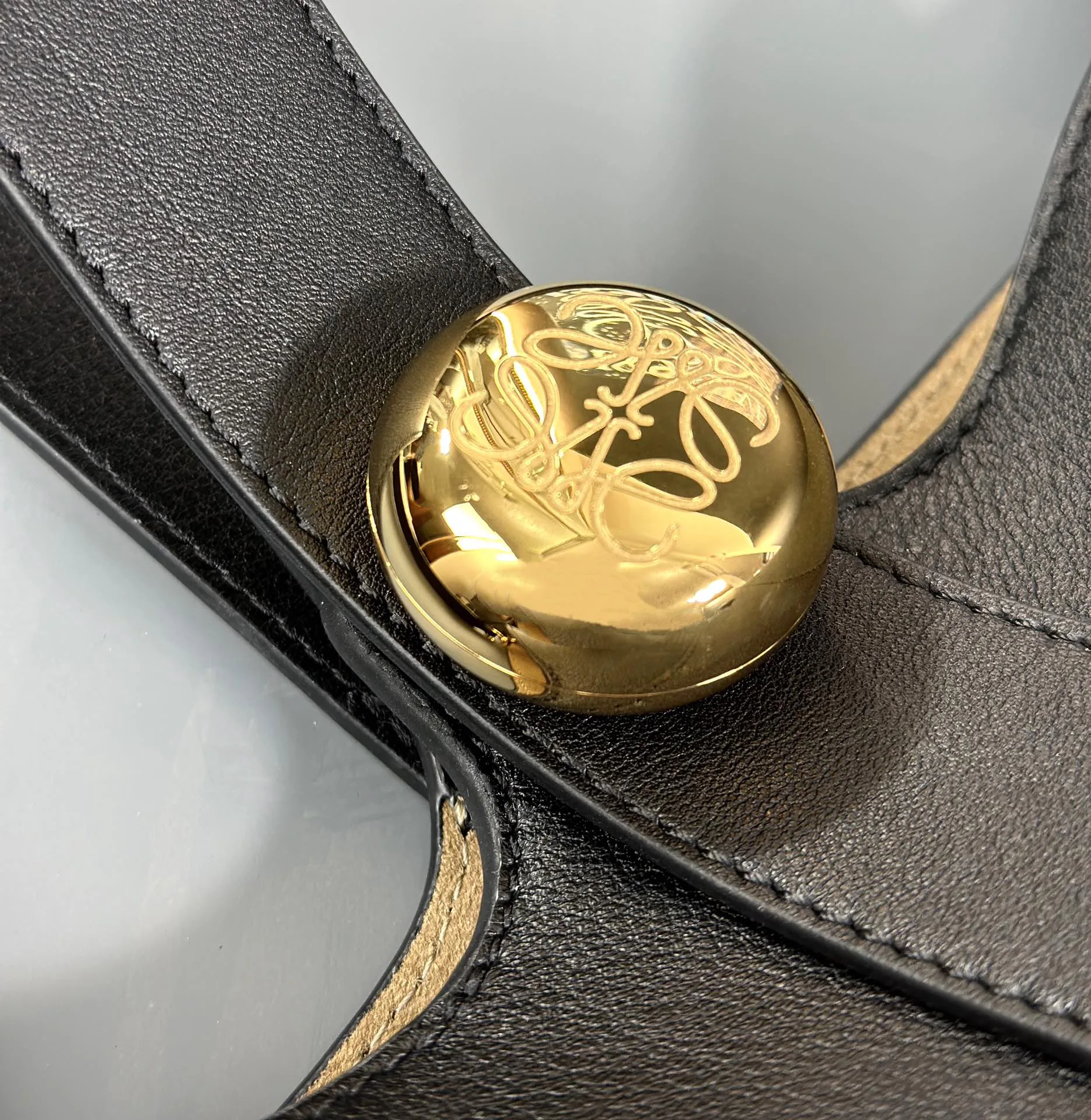 Сумки На Ремне Женские Balenciaga 20285