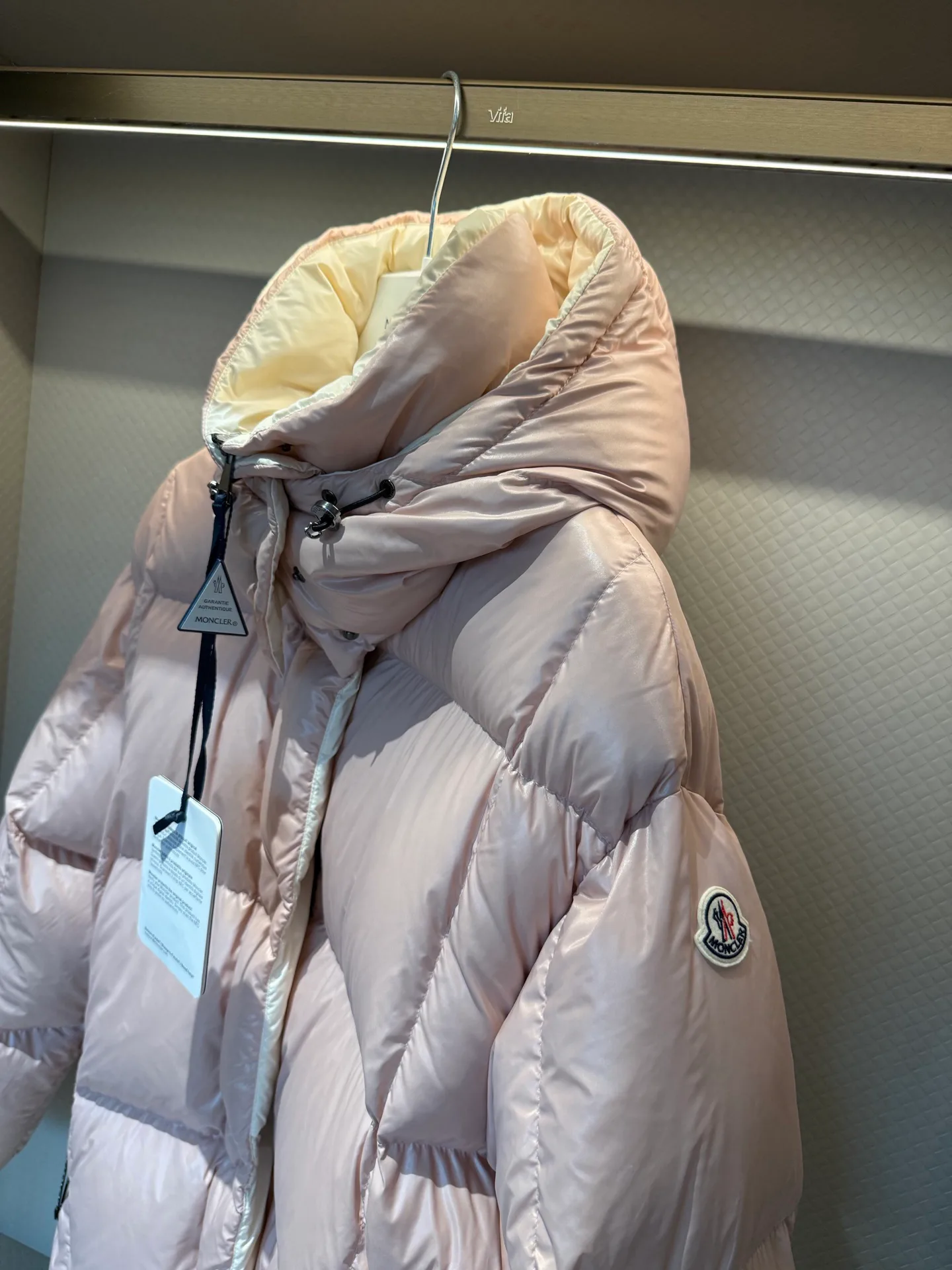 Куртки И Пуховики Женские Moncler 18956330
