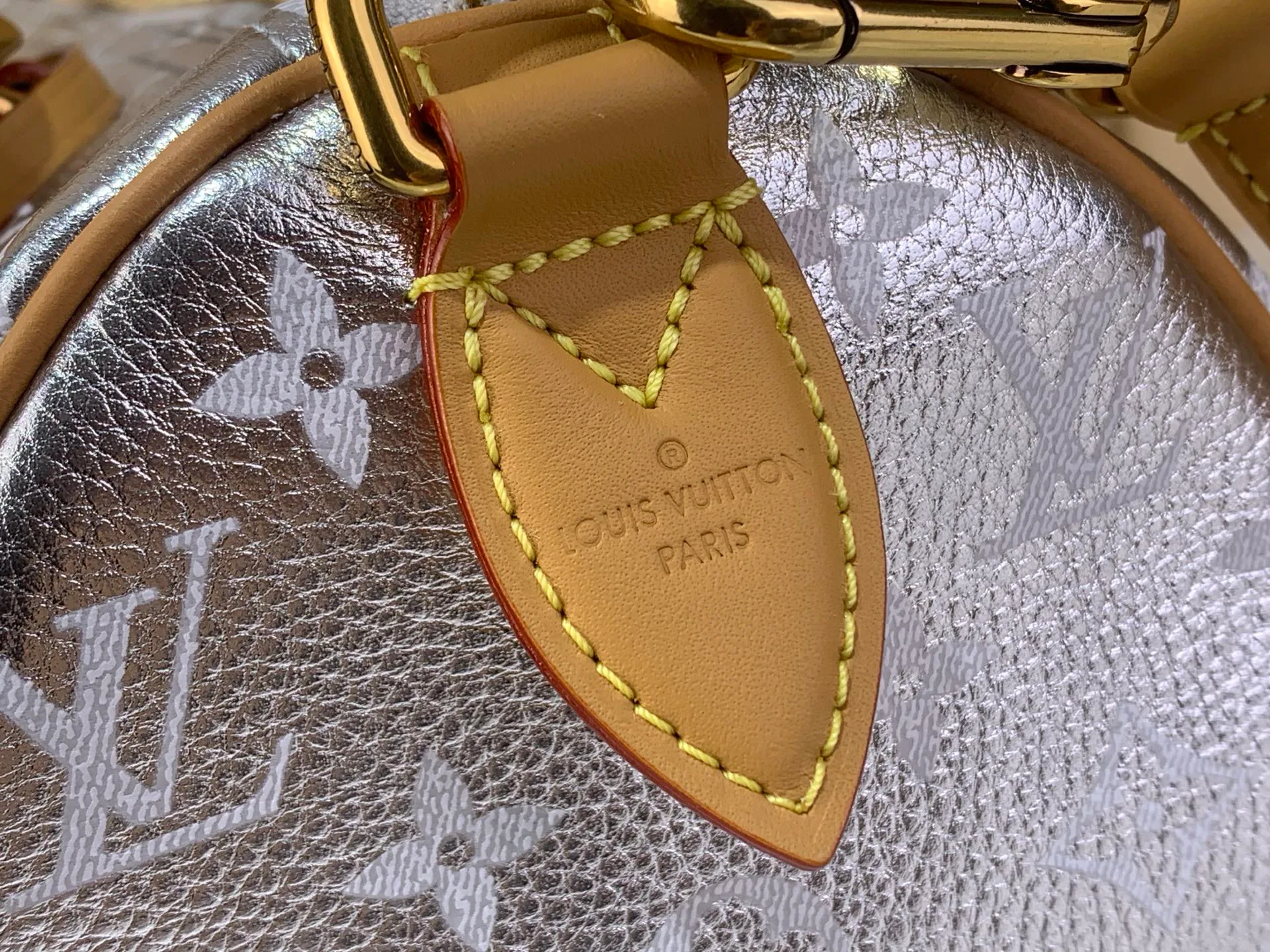 Классические Сумки Женские Louis Vuitton 11727935