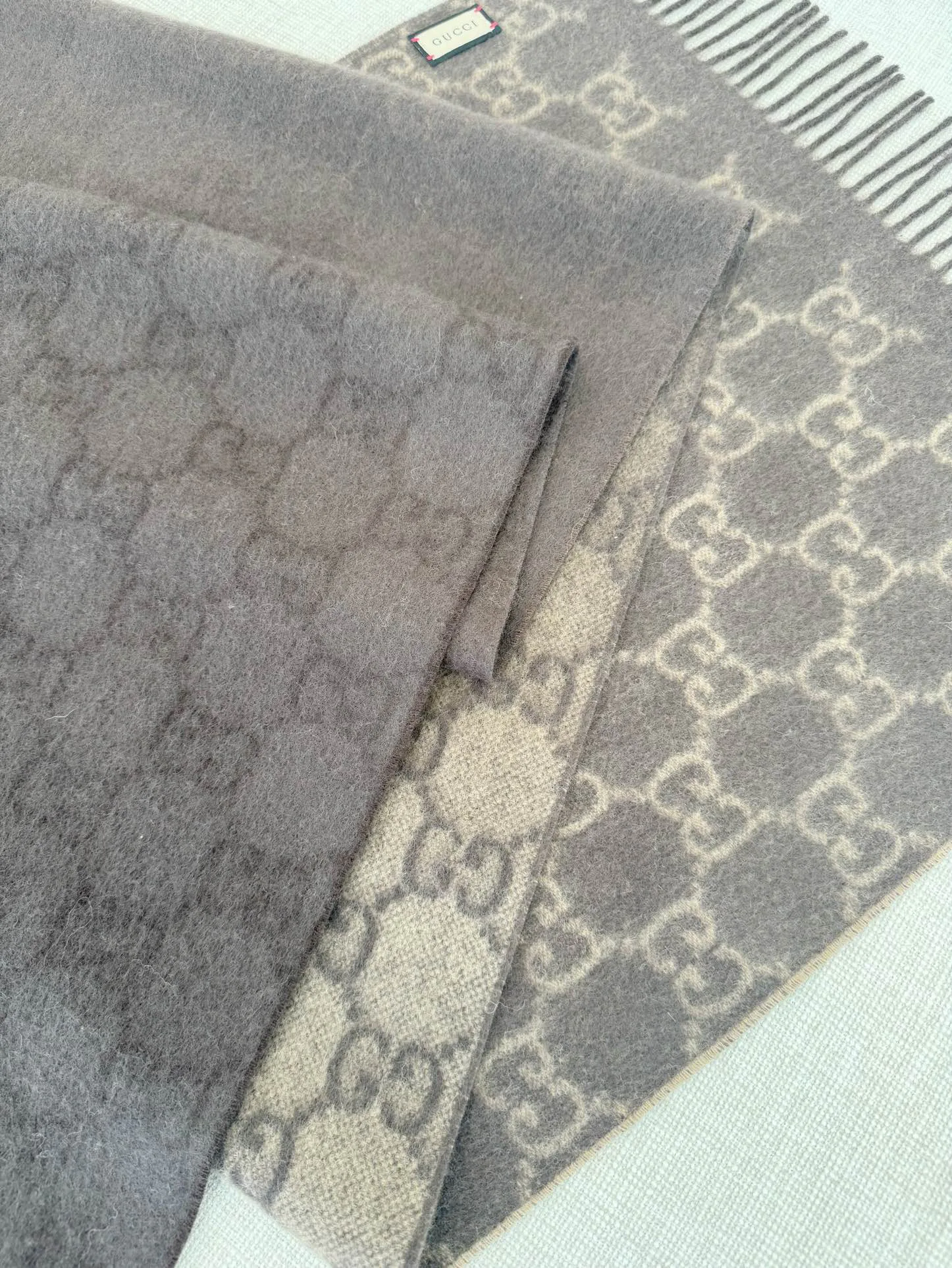 Шарфы Gucci 2204