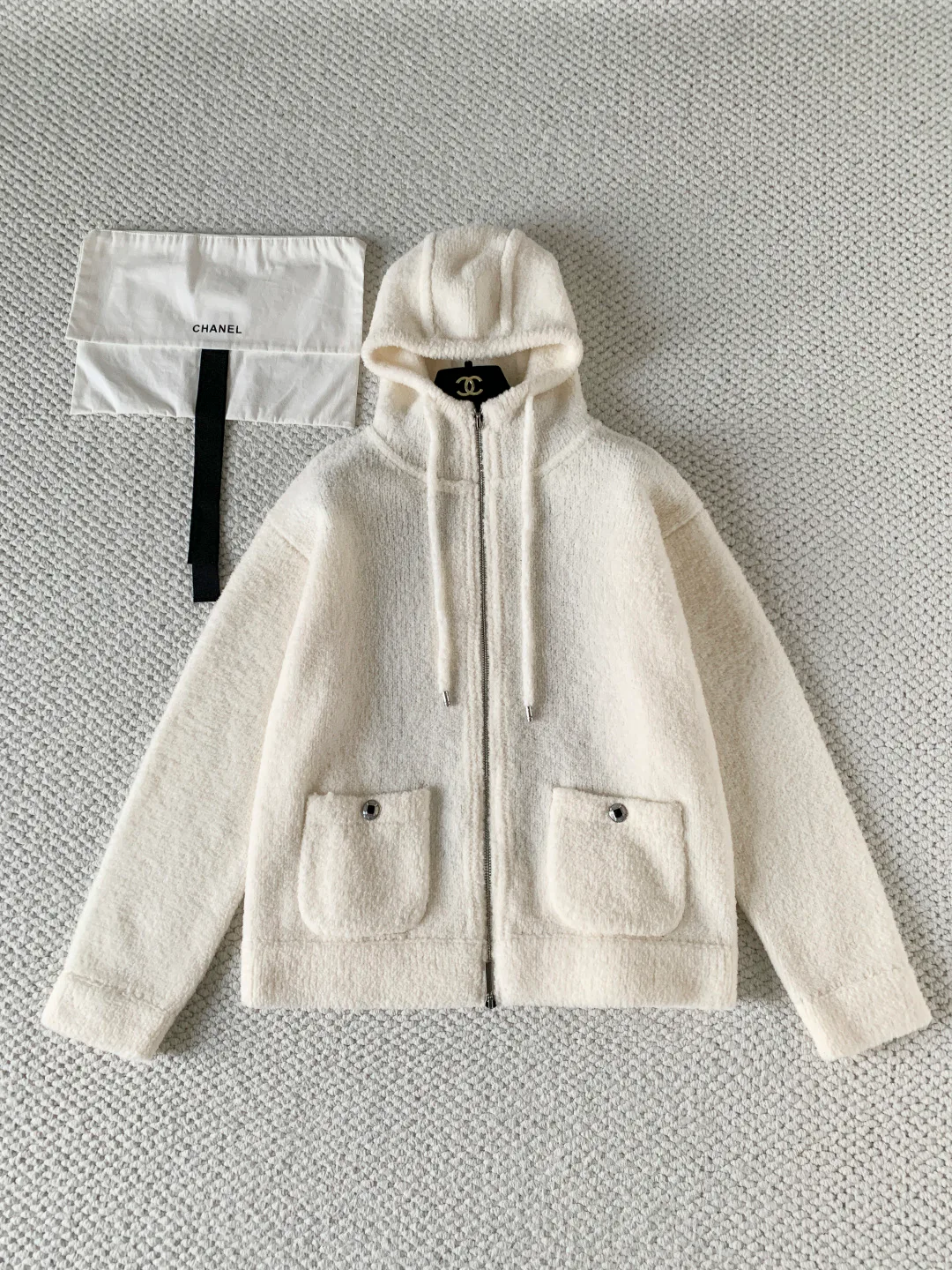 Куртки И Пуховики Женские Chanel 392717