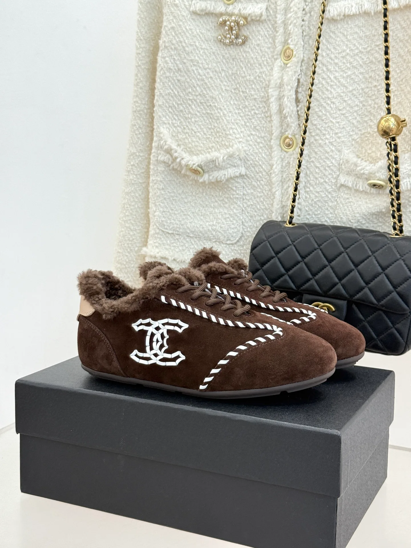 Кроссовки Женские Chanel 18788746