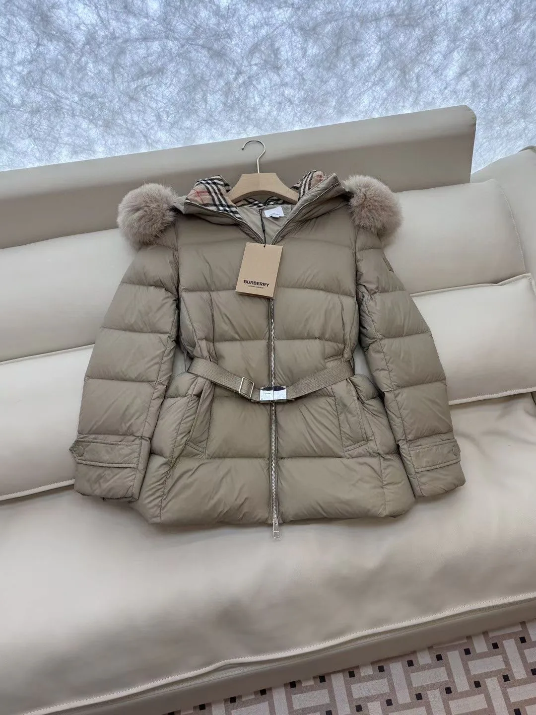 Куртки И Пуховики Женские Burberry 18043117