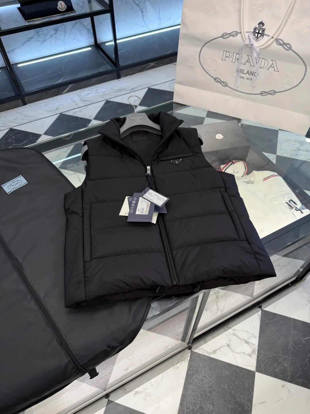 Жилеты Женские Prada 18007678