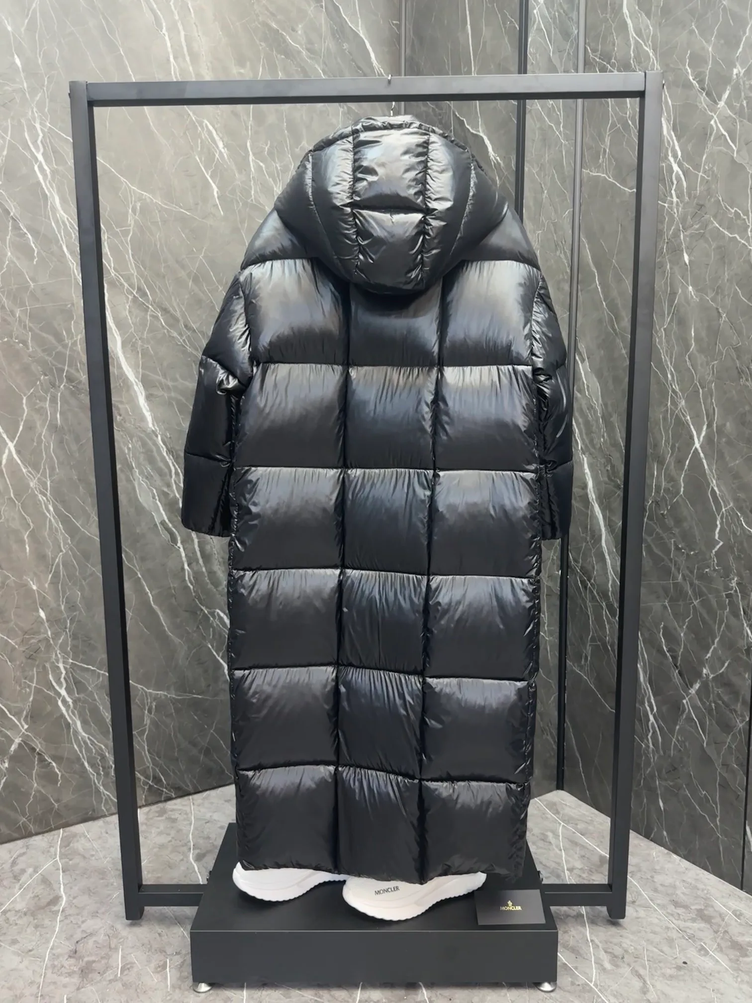 Куртки И Пуховики Женские Moncler 18443643