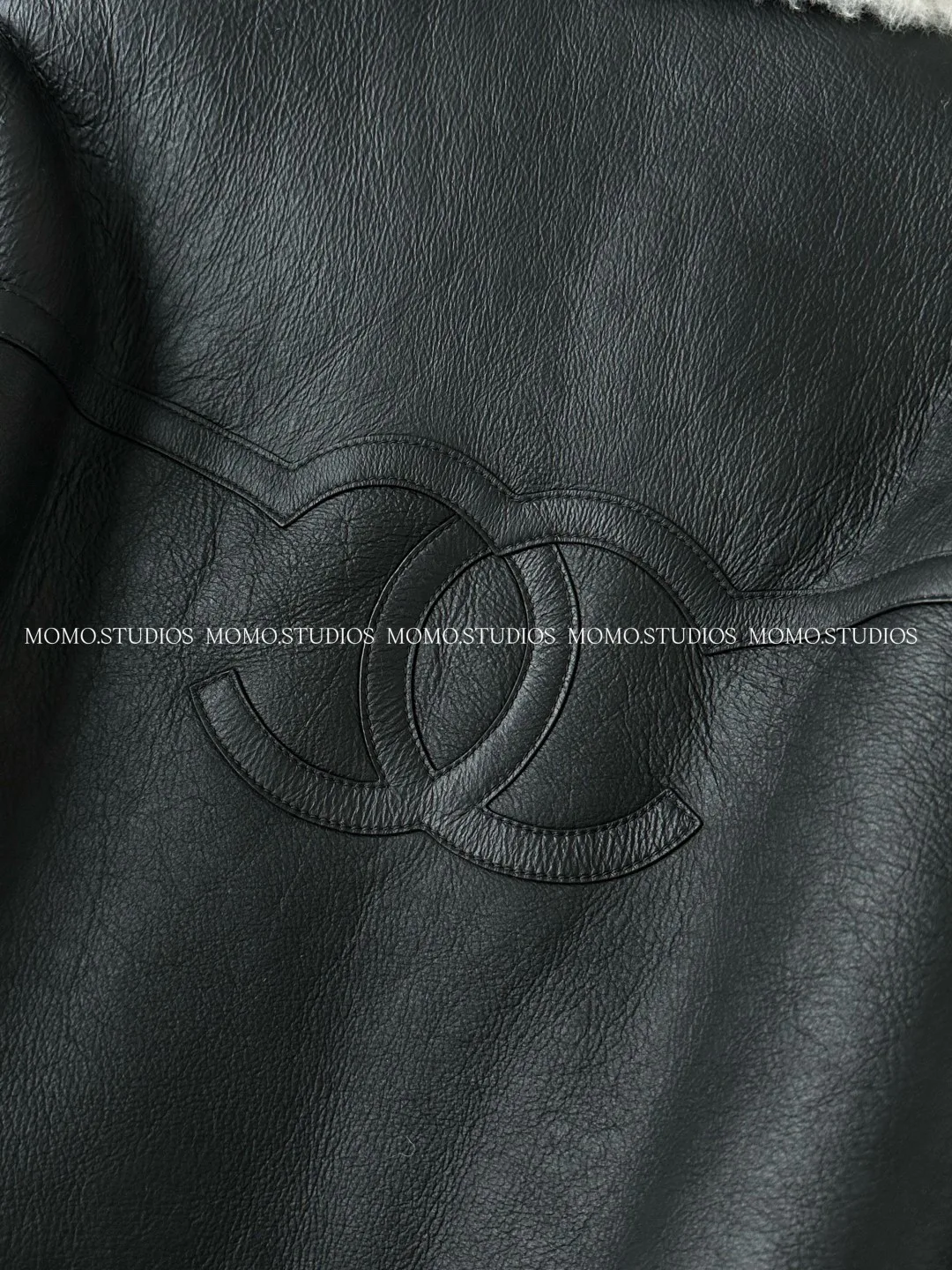 Кожаные Куртки И Дублёнки Женские Chanel 19661253