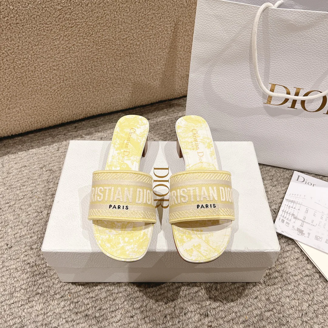 Туфли Женские Christian Dior 11599986