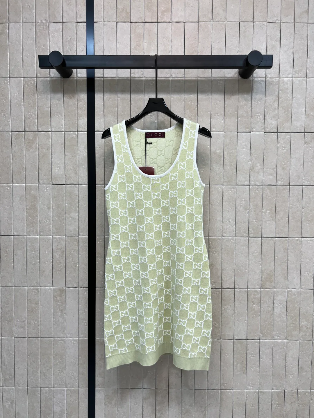 Платья Женские Gucci 18928349