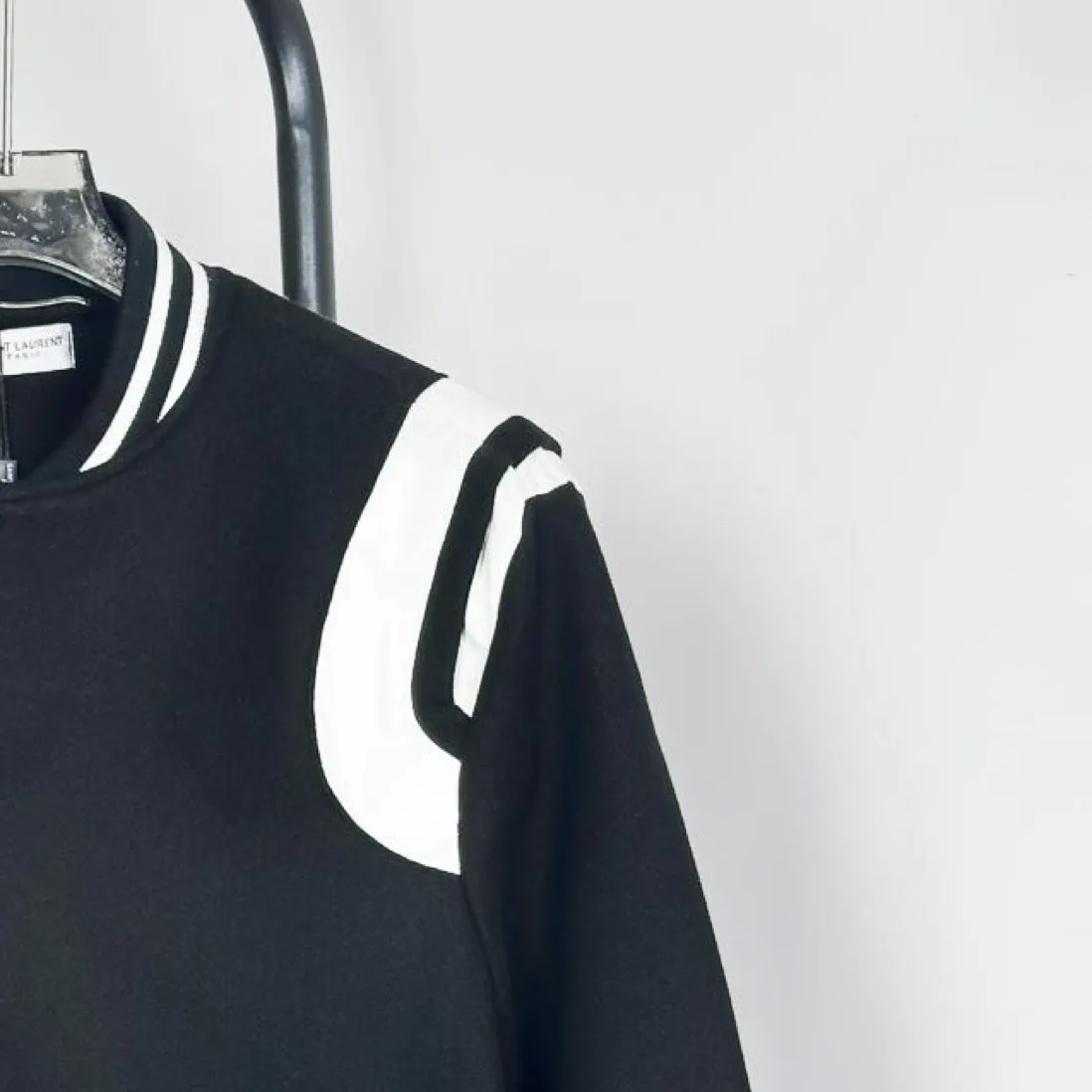 Куртки И Пуховики Женские Saint Laurent 18130420