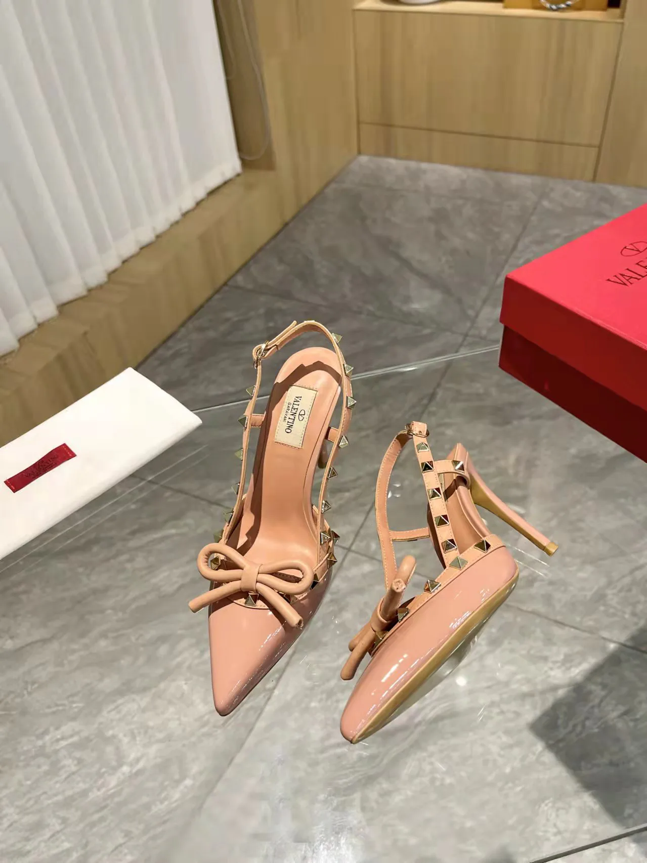Босоножки Женские Valentino 11602184