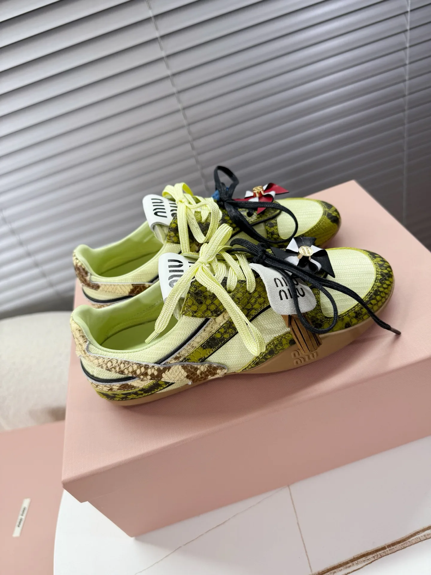 Кроссовки Женские Miu Miu 3742515