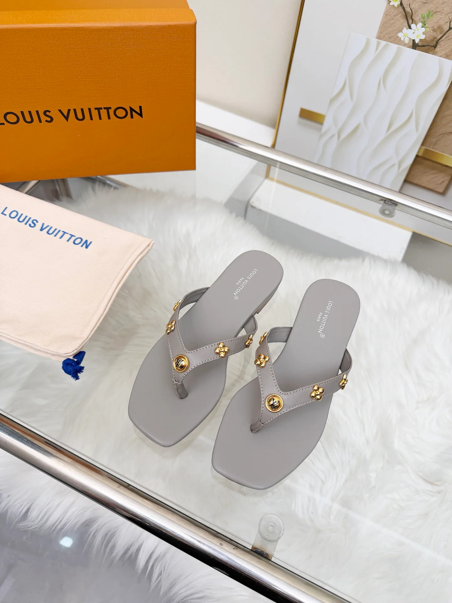 Шлепанцы Женские Louis Vuitton 13253494