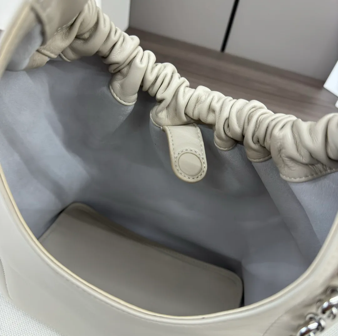 Классические Сумки Женские Loewe 12172495