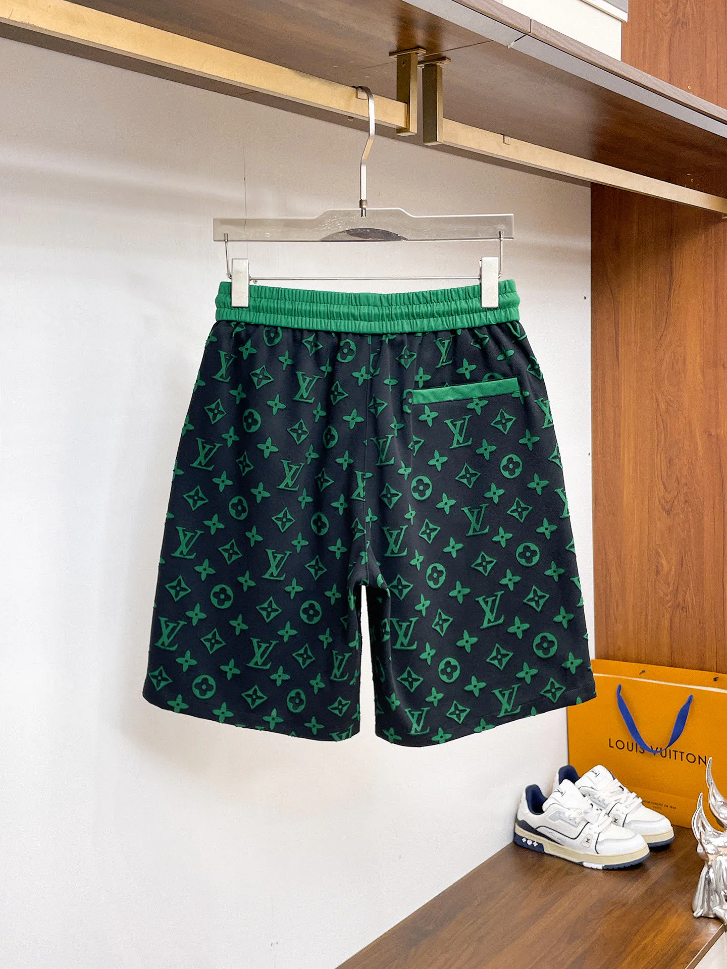 Шорты Мужские Louis Vuitton 13417540