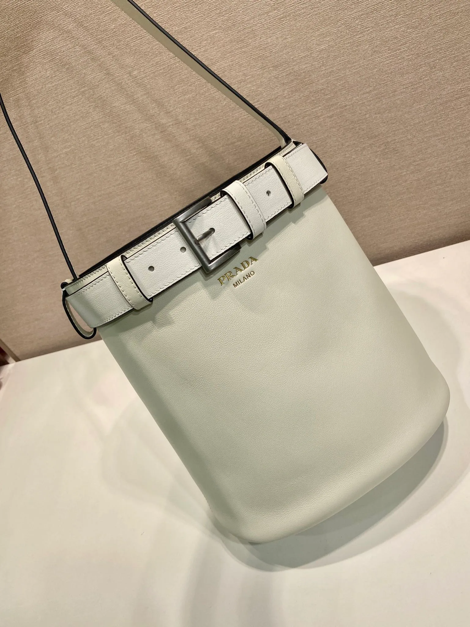 Классические Сумки Женские Prada 11886383