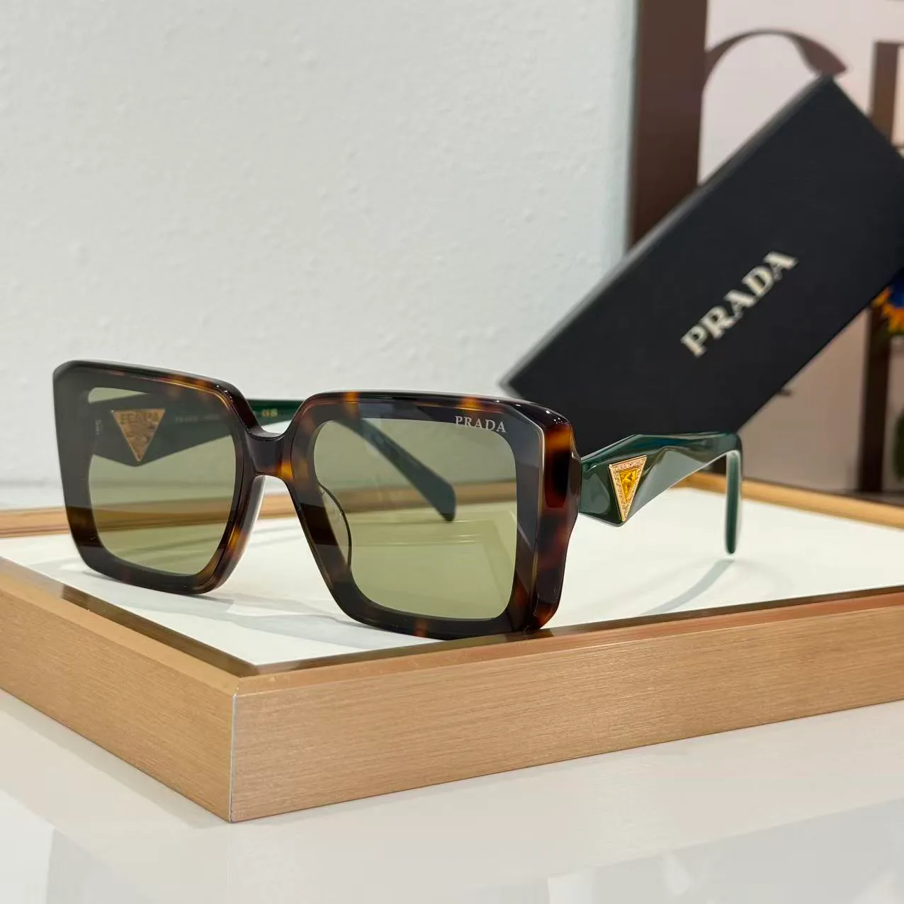 Очки Prada 378843