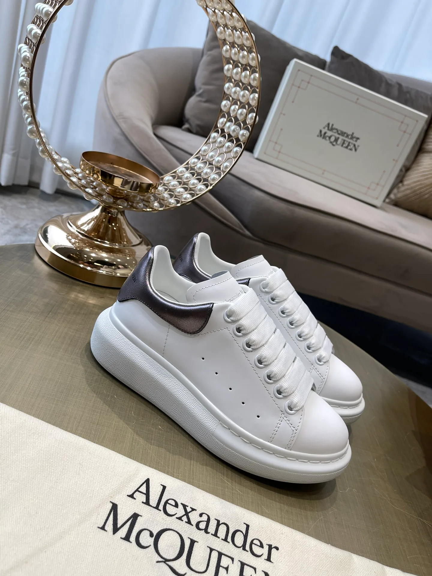 Кроссовки Женские Alexander Mcqueen 13287239