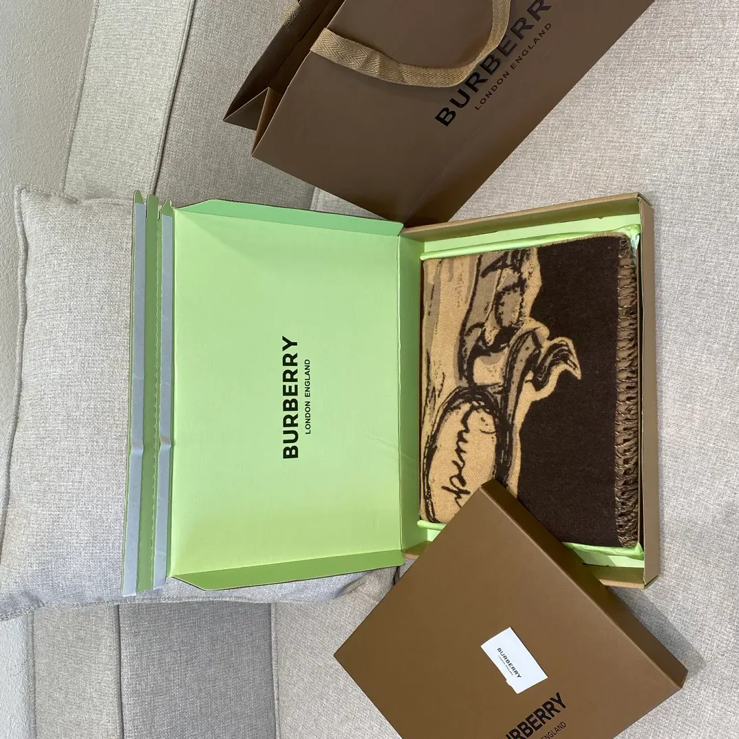 Шарфы Burberry 401862