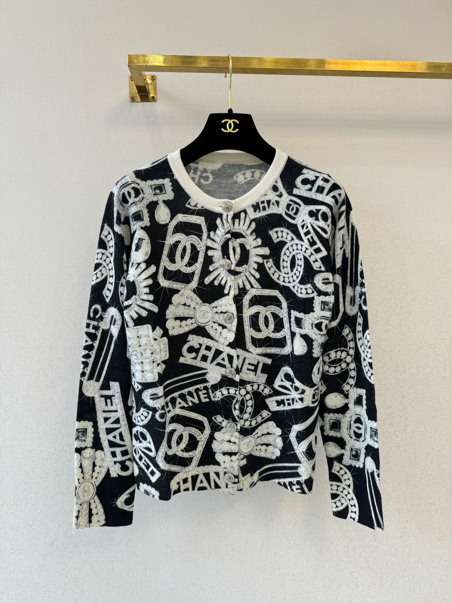 Джемперы И Свитеры Женские Chanel 18137800