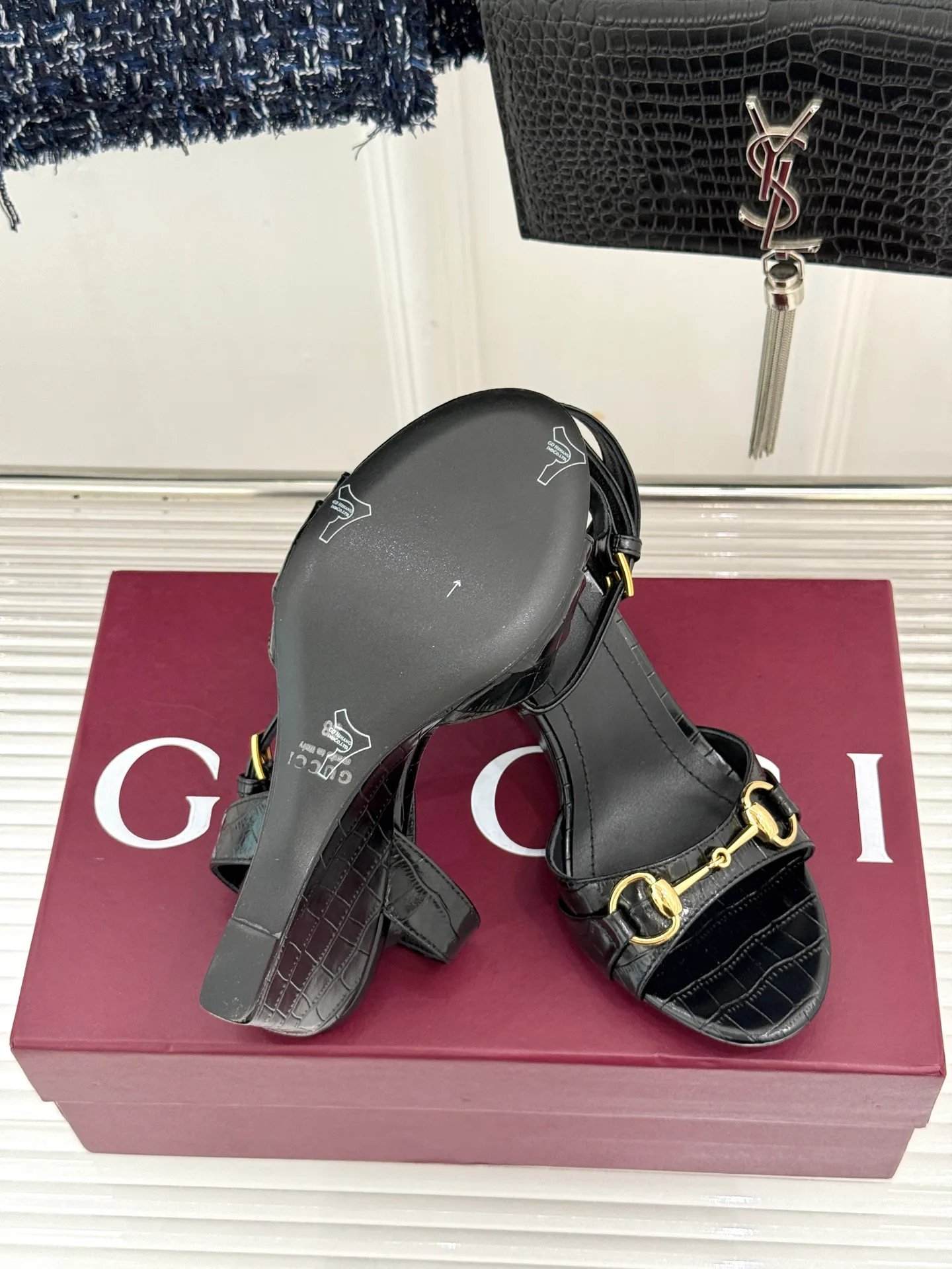 Босоножки Женские Gucci 18034507