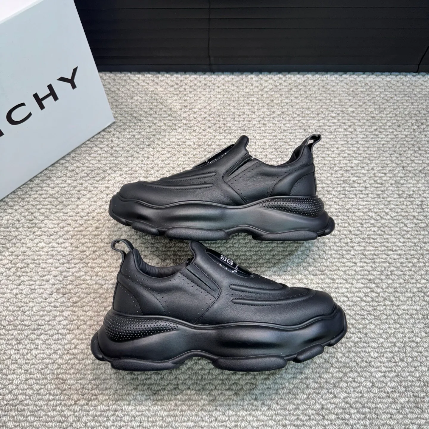 Кроссовки Мужские Givenchy 33157