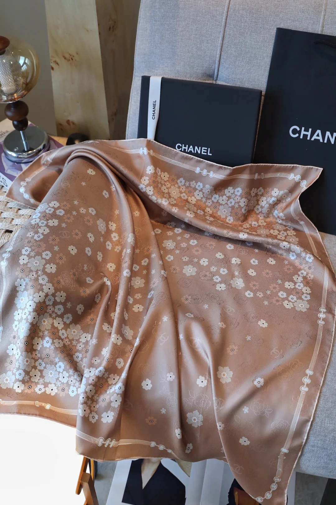 Платки Chanel 18419180