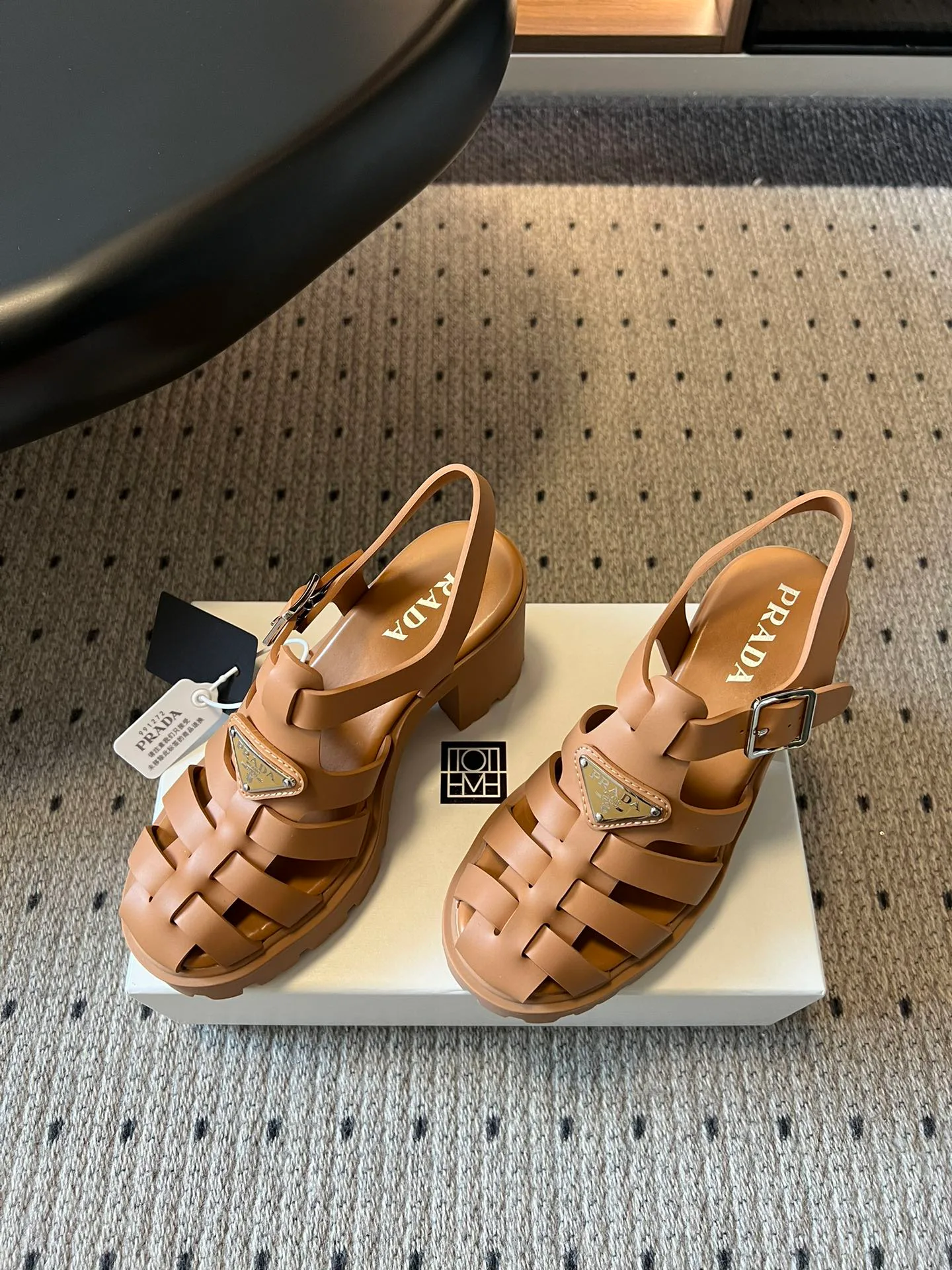 Босоножки Женские Prada 13581504