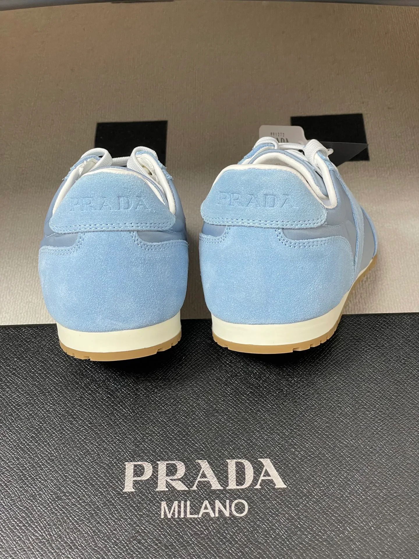 Кроссовки Женские Prada 12810919