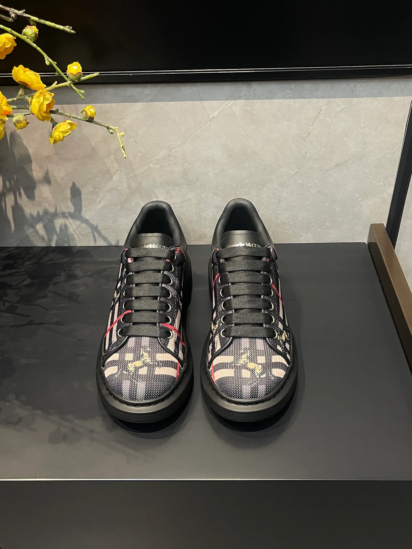 Кроссовки Женские Alexander Mcqueen 18465070