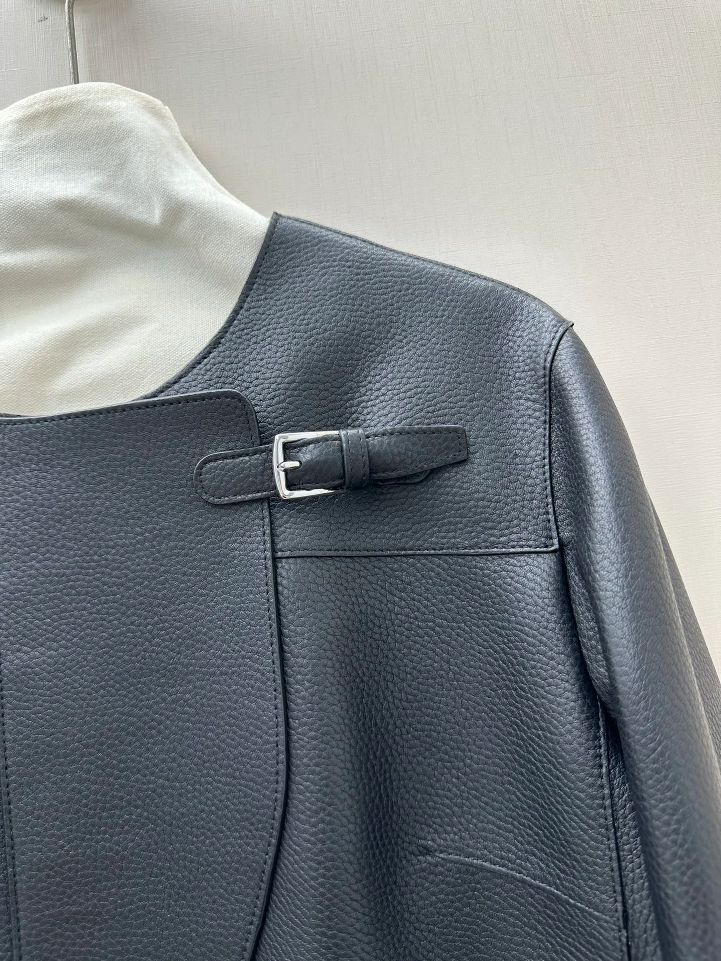 Кожаные Куртки И Дублёнки Женские Hermes 17940572