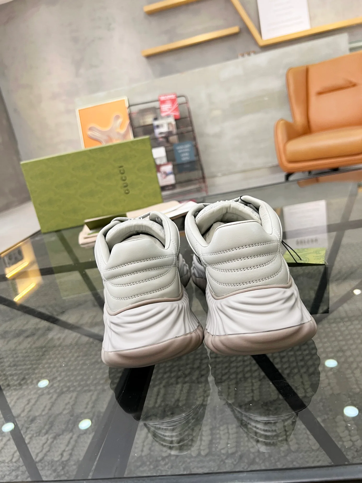 Кроссовки Женские Gucci 5120087