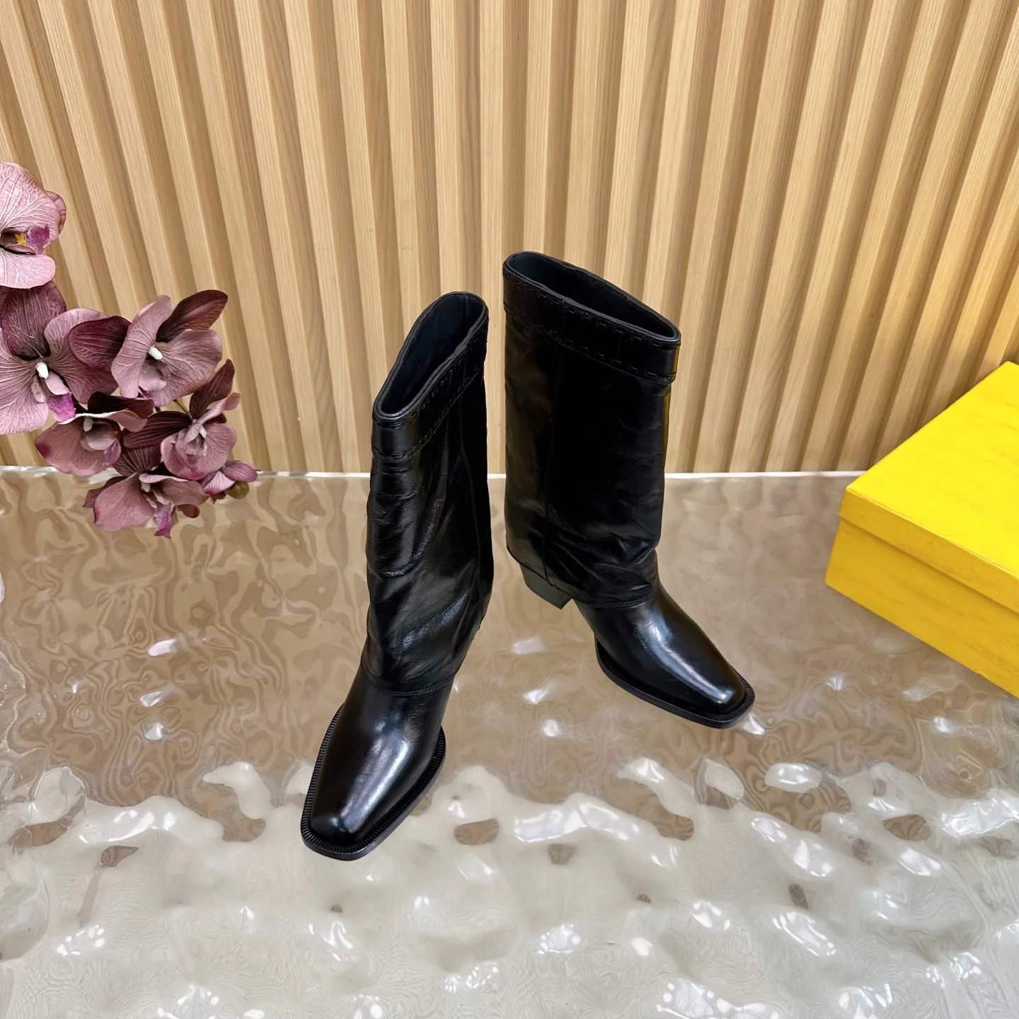 Сапоги Женские Fendi 18235438