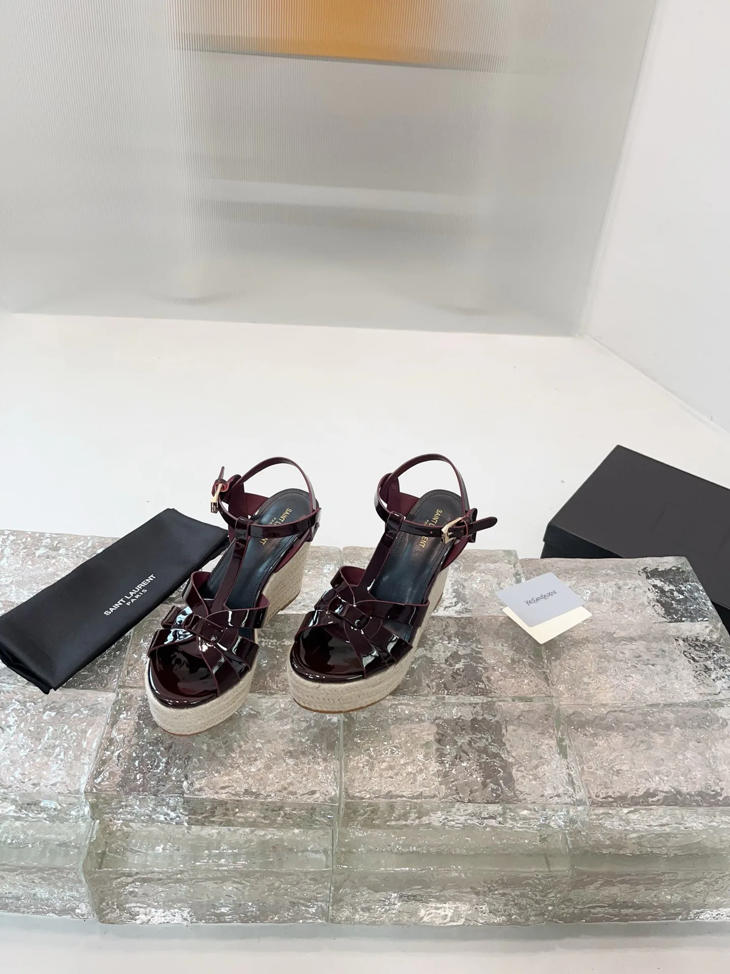 Босоножки Женские Saint Laurent 11278409