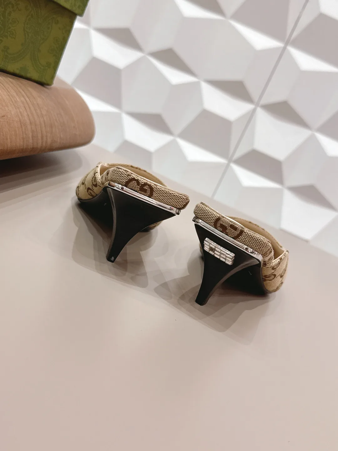 Туфли Женские Gucci 11014279