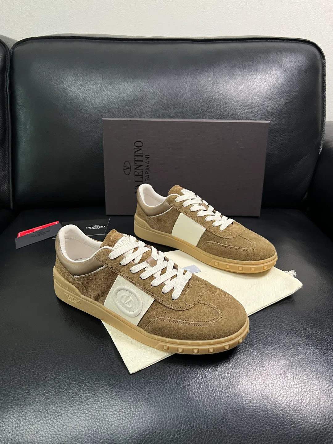 Кроссовки Женские Valentino 17093909