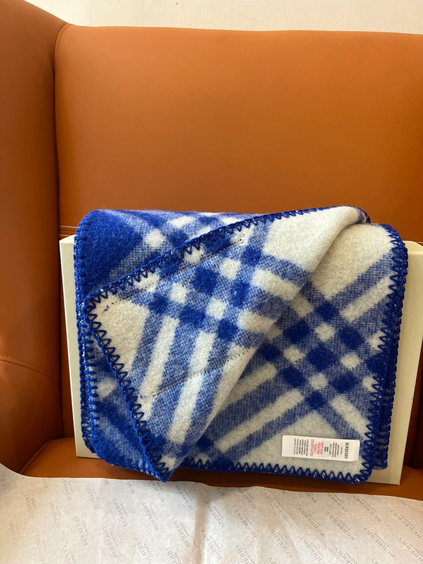 Шарфы Burberry 4518654