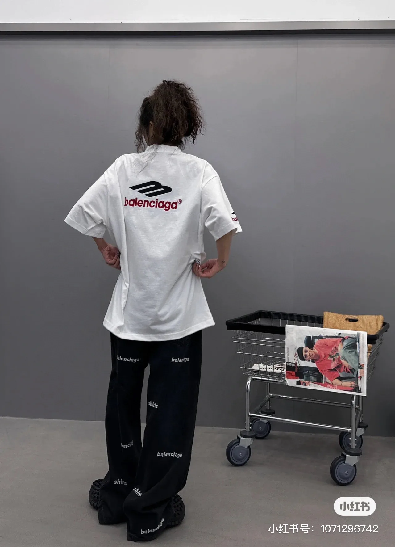 Футболки Женские Balenciaga 30067