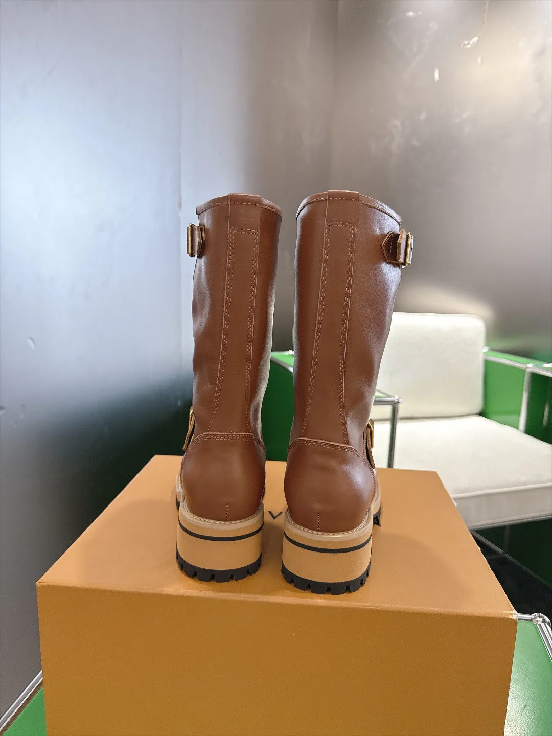 Ботинки Женские Louis Vuitton 18053350