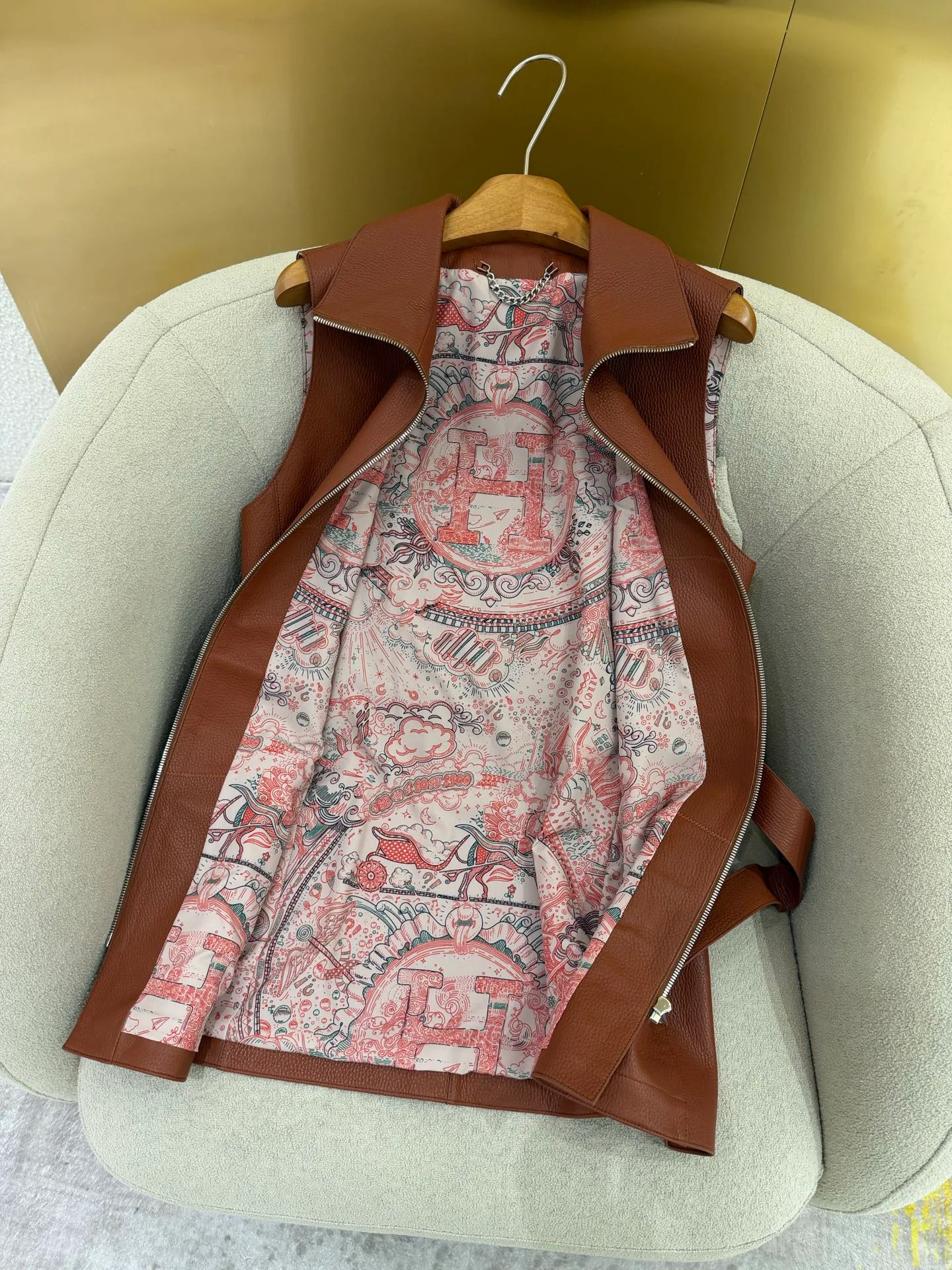 Жилеты Женские Hermes 19253086
