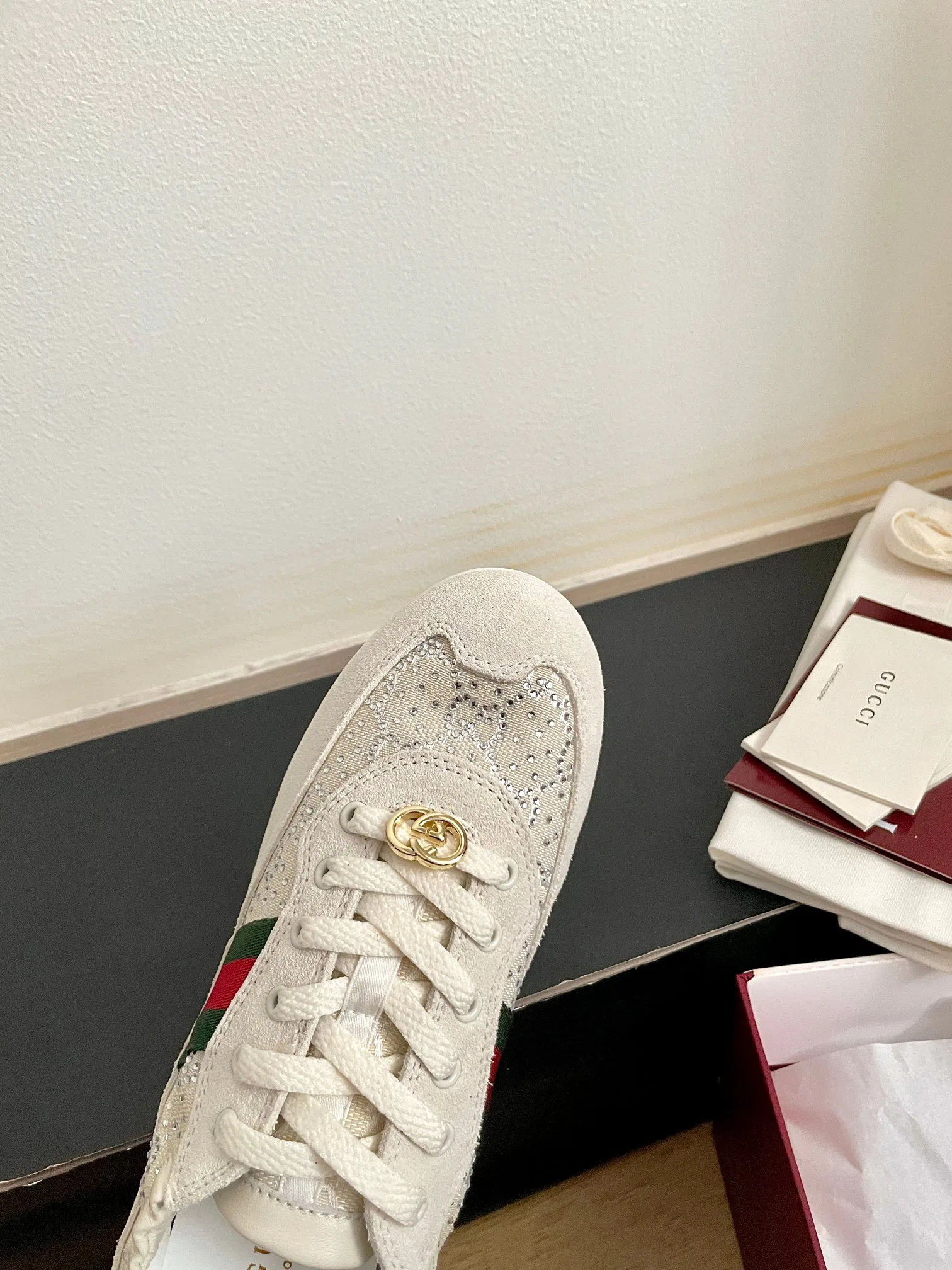 Кроссовки Женские Gucci 941868