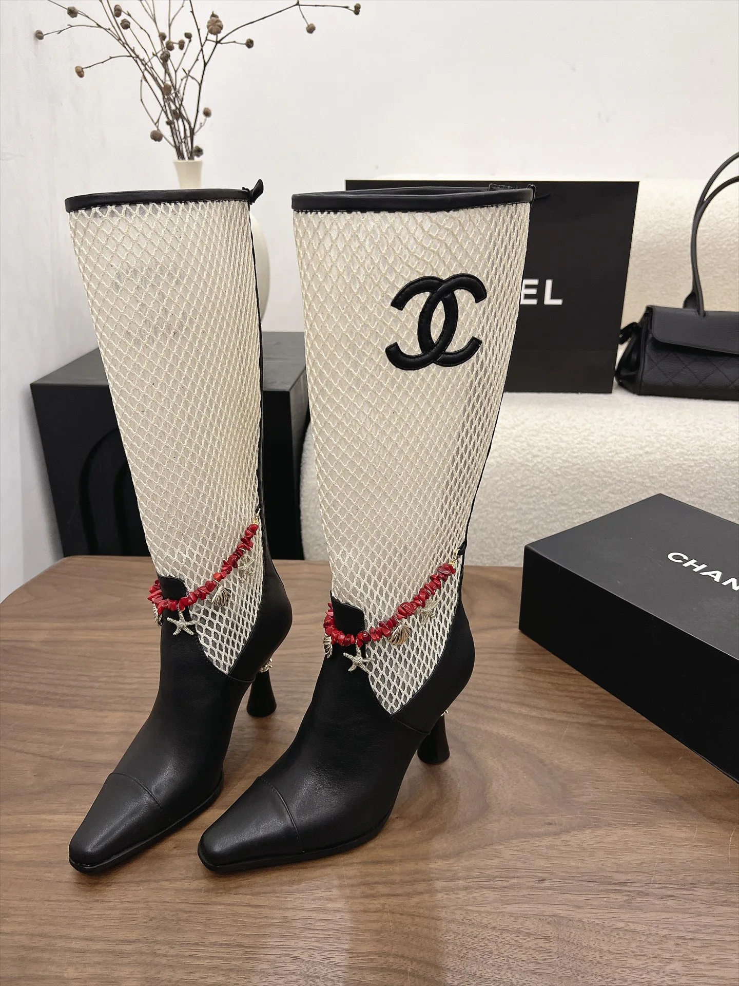 Сапоги Женские Chanel 18223433