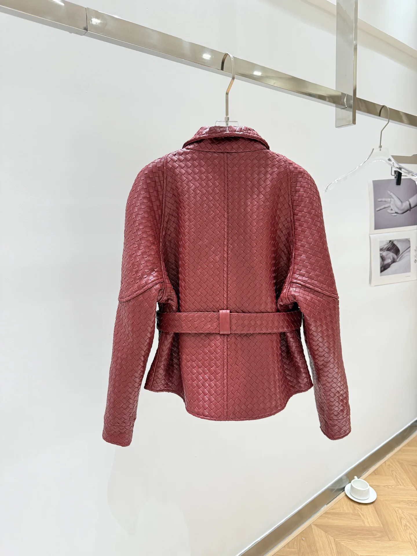 Кожаные Куртки И Дублёнки Женские Bottega Veneta 18083003
